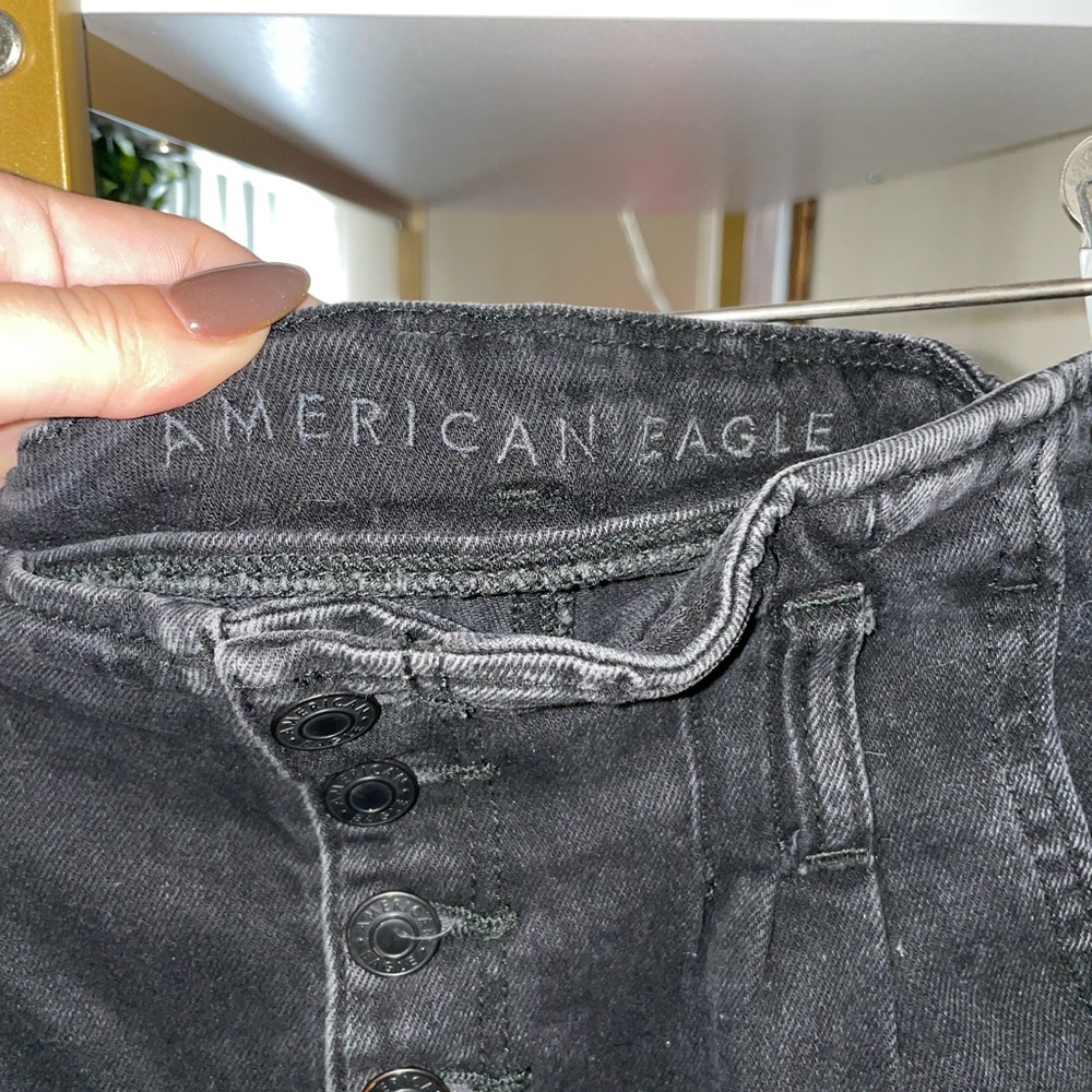AMERICAN EAGLE paper bag shorts size 4 - Picture 2 of 3